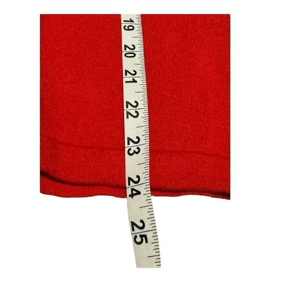 Jones Wear Women’s Medium Red Ruffled Button Front Cardigan - Picture 6 of 7